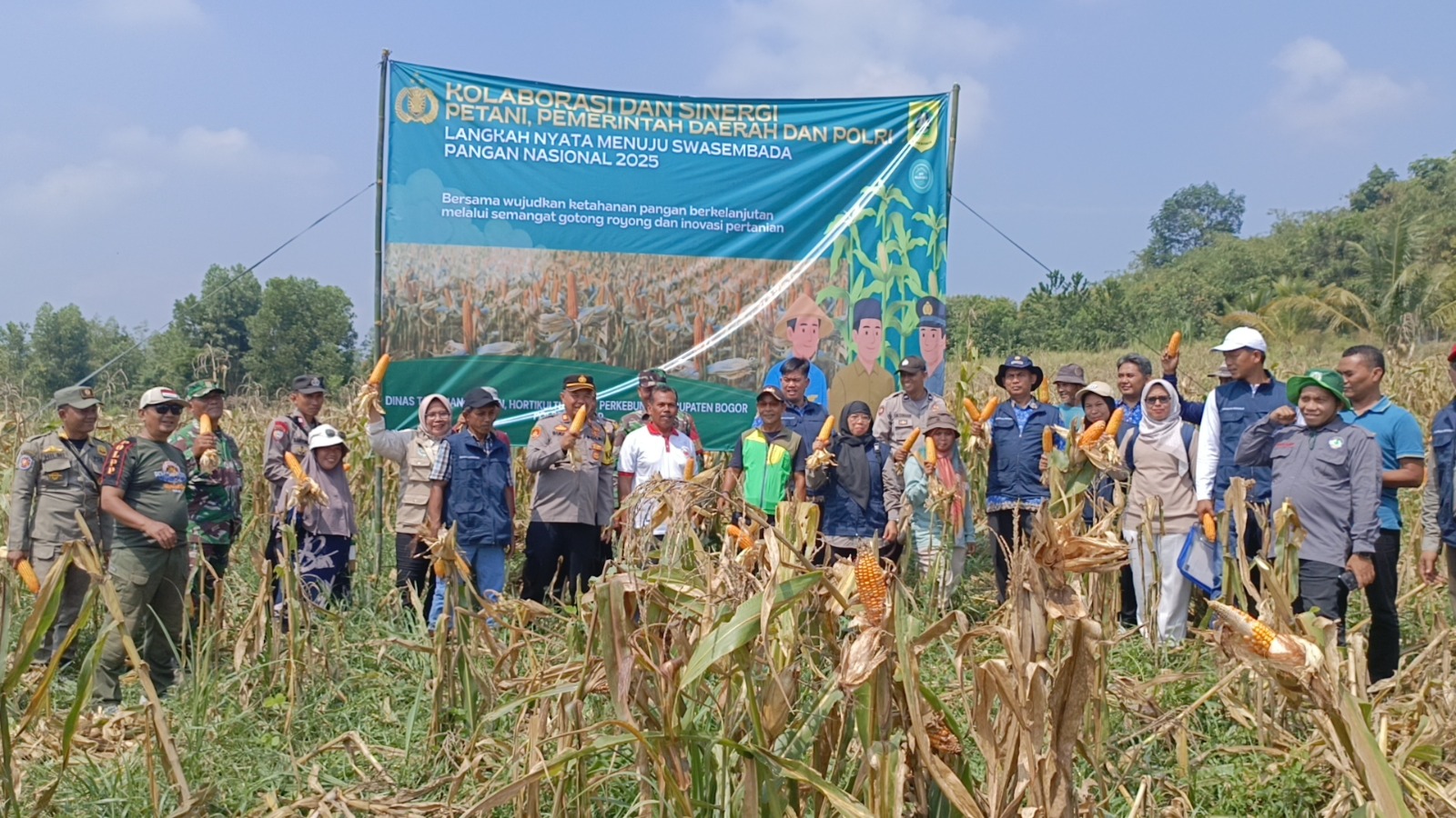 Kolaborasi & Sinergi Petani, Pemerintah Daerah, dan POLRI: Langkah Nyata Menuju Swasembada Pangan Nasional 2025 🌽